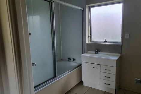 Photo of property in 185 Ti Rakau Drive, Pakuranga Heights, Auckland, 2010