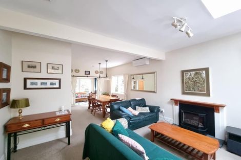 Photo of property in 37 Glenbervie Terrace, Thorndon, Wellington, 6011