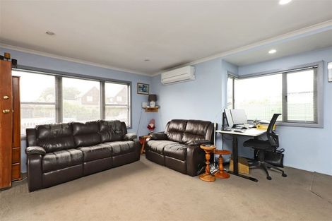 Photo of property in Ezi Clean Venetions, 604 Miller Street, Hastings, 4122