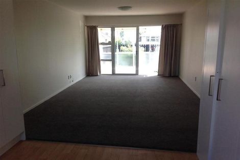 Photo of property in 2/132 Mcfaddens Road, St Albans, Christchurch, 8052