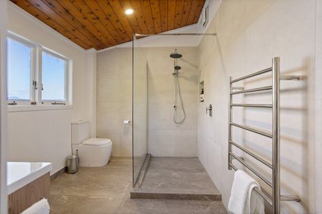 Photo of property in 21 Haddon Crescent, Whitianga, 3510