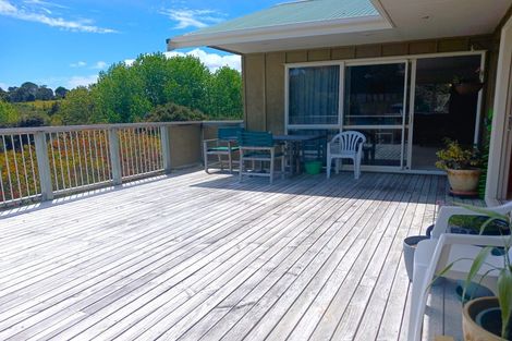 Photo of property in 9/11 Ocean View Road, Cable Bay, 0420