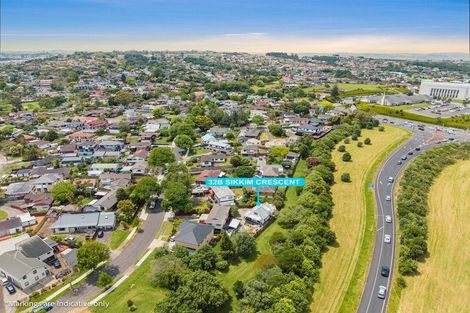 Photo of property in 32b Sikkim Crescent, Clover Park, Auckland, 2019