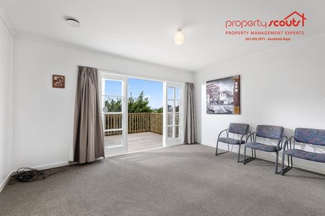 Photo of property in 2/537 Glenfield Road, Glenfield, Auckland, 0629