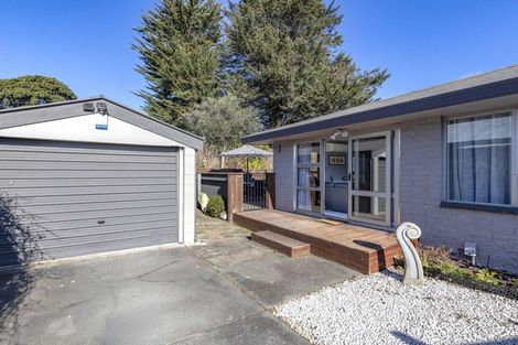 Photo of property in 2/140 Hay Street, Bromley, Christchurch, 8062
