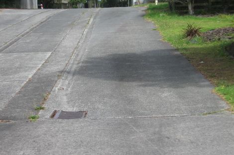 Photo of property in 23 Theban Place, Totara Vale, Auckland, 0629