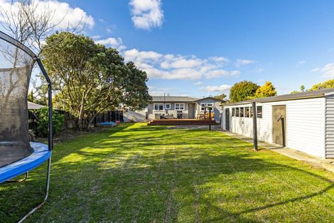 Photo of property in 1 Alma Place, Milson, Palmerston North, 4414