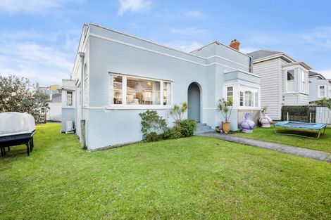 Photo of property in 16/4 Calliope Road, Devonport, Auckland, 0624