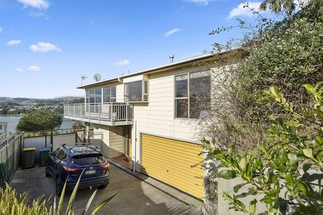 Photo of property in 56 Mana View Road, Paremata, Porirua, 5026