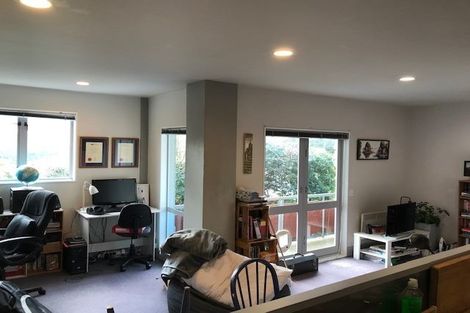 Photo of property in 2/112 Mairangi Road, Wilton, Wellington, 6012