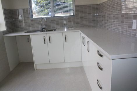 Photo of property in 17 Fratley Avenue, Farm Cove, Auckland, 2012