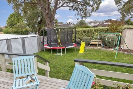 Photo of property in 1/20 La Perouse Street, Botany Downs, Auckland, 2010