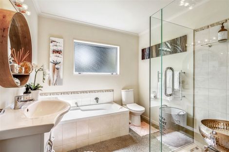 Photo of property in 12 Halyard Way, Mangawhai, 0505