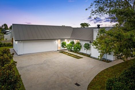 Photo of property in 12 Sandpiper Avenue, Point Wells, 0986