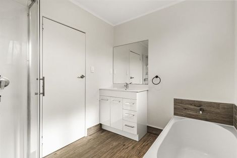 Photo of property in 34b Riverside Road, Orewa, 0931