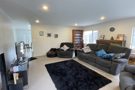 Photo of property in 25 Cartmel Avenue, Massey, Auckland, 0614