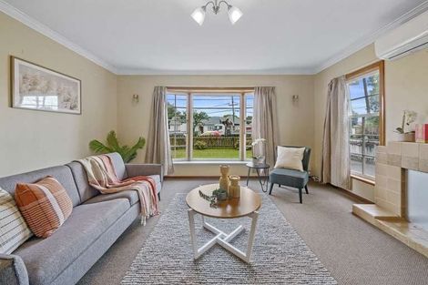 Photo of property in 212 Waiwhetu Road, Waterloo, Lower Hutt, 5011