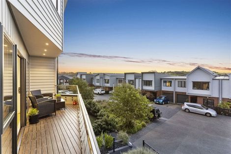 Photo of property in 4 Moki Place, Long Bay, Auckland, 0630