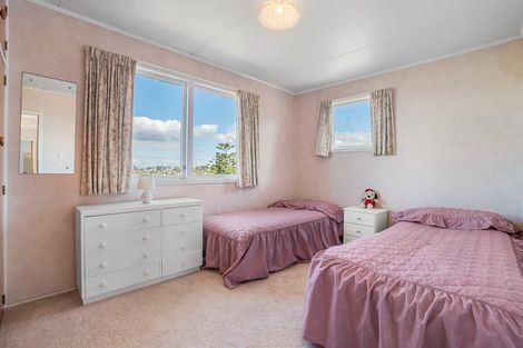 Photo of property in 23 Marcel Place, Glenfield, Auckland, 0629
