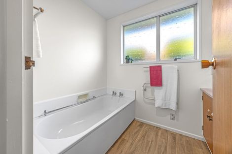 Photo of property in 32 Muir Avenue, Halswell, Christchurch, 8025