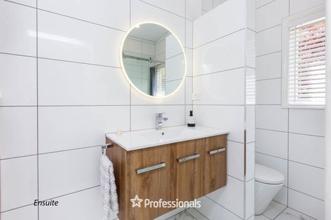 Photo of property in 6 Fendalton Crescent, Pinehaven, Upper Hutt, 5019