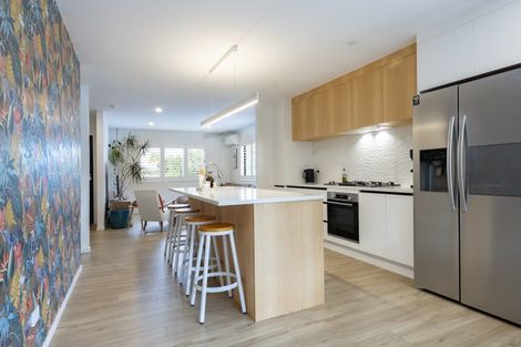 Photo of property in 18c Edgware Road, West Harbour, Auckland, 0618