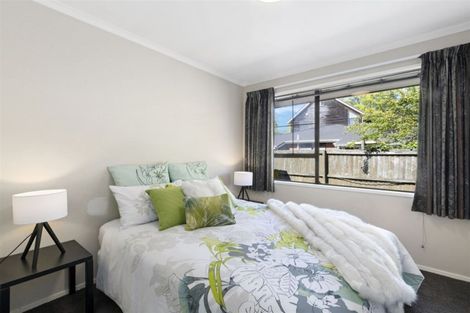 Photo of property in 274 Memorial Avenue, Burnside, Christchurch, 8053