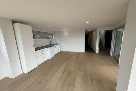 Photo of property in 18 Zita Avenue, Matakatia, Whangaparaoa, 0930