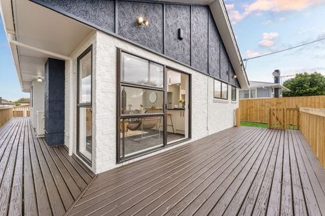 Photo of property in 36 Barrys Road, Glendene, Auckland, 0602