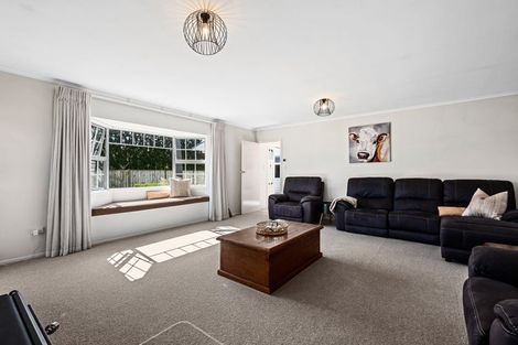 Photo of property in 501 Richmond Road, Lepperton, New Plymouth, 4373