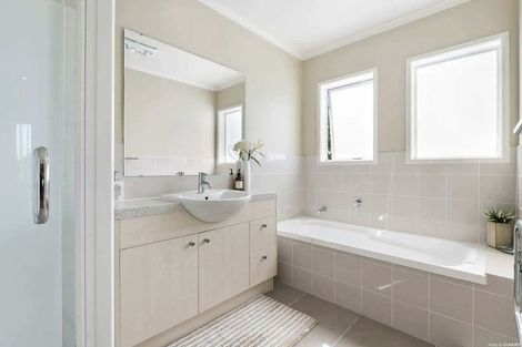 Photo of property in 11 Harwich Court, Gulf Harbour, Whangaparaoa, 0930