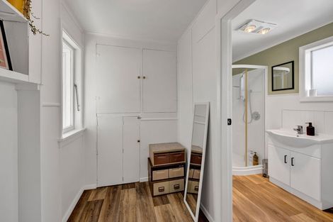 Photo of property in 12 Burns Street, Hawera, 4610