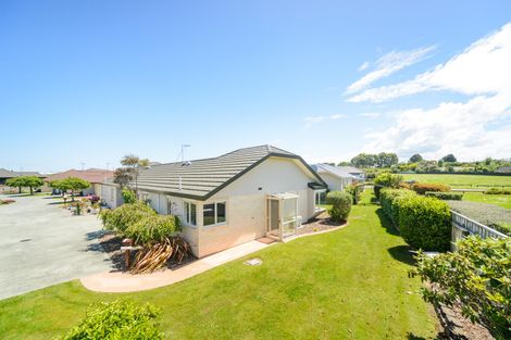 Photo of property in 9 Foxtail Fern, Kelvin Grove, Palmerston North, 4414