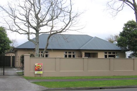 Photo of property in 48 Manapouri Crescent, Hokowhitu, Palmerston North, 4410