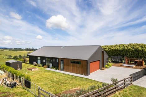 Photo of property in 390 Hursthouse Road, Tarurutangi, Inglewood, 4389