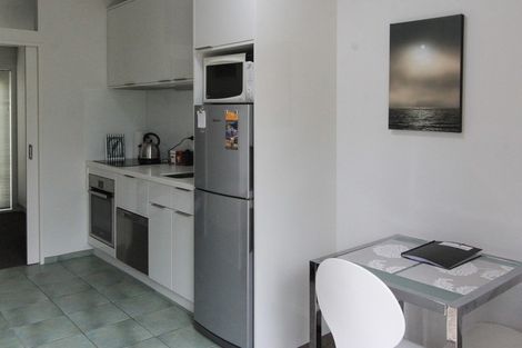 Photo of property in 123 Marine Parade, Seatoun, Wellington, 6022