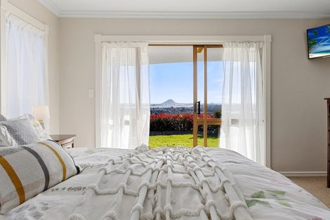 Photo of property in 12 Tobacco Hill, Welcome Bay, Tauranga, 3175