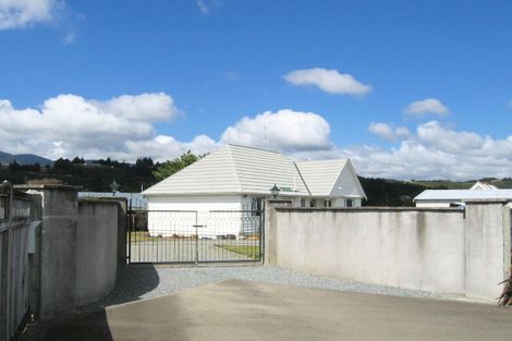 Photo of property in 19 Vernon Grove, Brown Owl, Upper Hutt, 5018