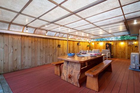 Photo of property in 12 English Oak Drive, Schnapper Rock, Auckland, 0632