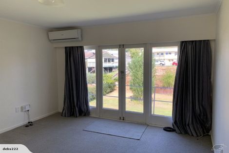 Photo of property in 20 Lake Road, Northcote, Auckland, 0627