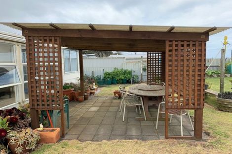 Photo of property in 4 Point Road, Mokau, 4376