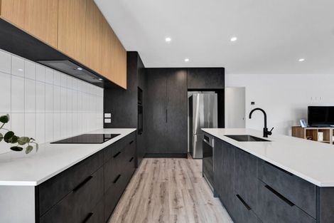 Photo of property in 20a Turakina Street, Merrilands, New Plymouth, 4312