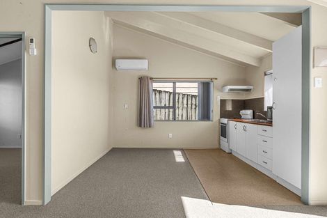 Photo of property in 5a Costar Place, Wiri, Auckland, 2104