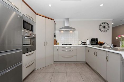 Photo of property in 3 Vantage Place, Flagstaff, Hamilton, 3210