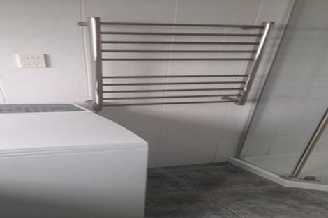 Photo of property in 99 Coronation Road, Hillcrest, Auckland, 0627