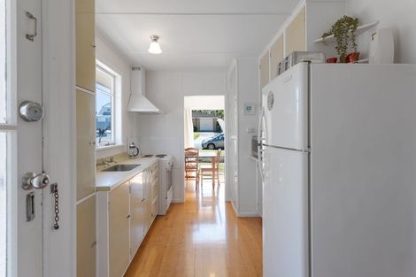 Photo of property in 12 May Street, Mount Maunganui, 3116