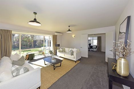 Photo of property in 1/3 Creyke Road, Ilam, Christchurch, 8041