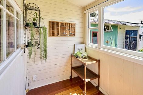 Photo of property in 16a Rhodes Street, Newtown, Wellington, 6021