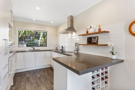 Photo of property in 2b Camden Road, Sandringham, Auckland, 1025