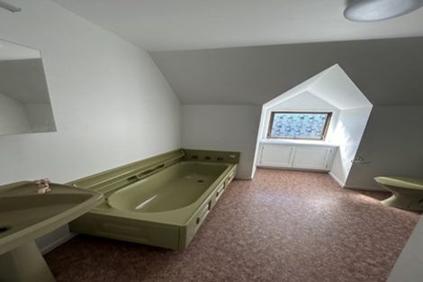 Photo of property in 142 Victoria Avenue, Hokowhitu, Palmerston North, 4410